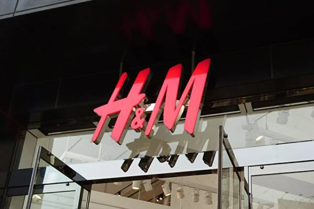 【保存版】大人女子必見！「H&M」をマスターする最旬コーデ特集