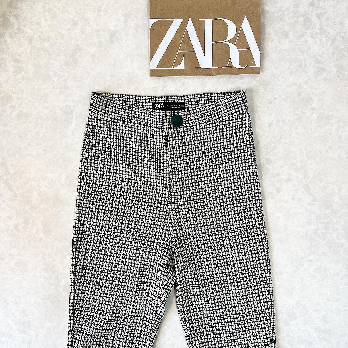 こんなアイテムもあるんだ！【ZARA】の「チェックパンツ＆バッグ」紹介