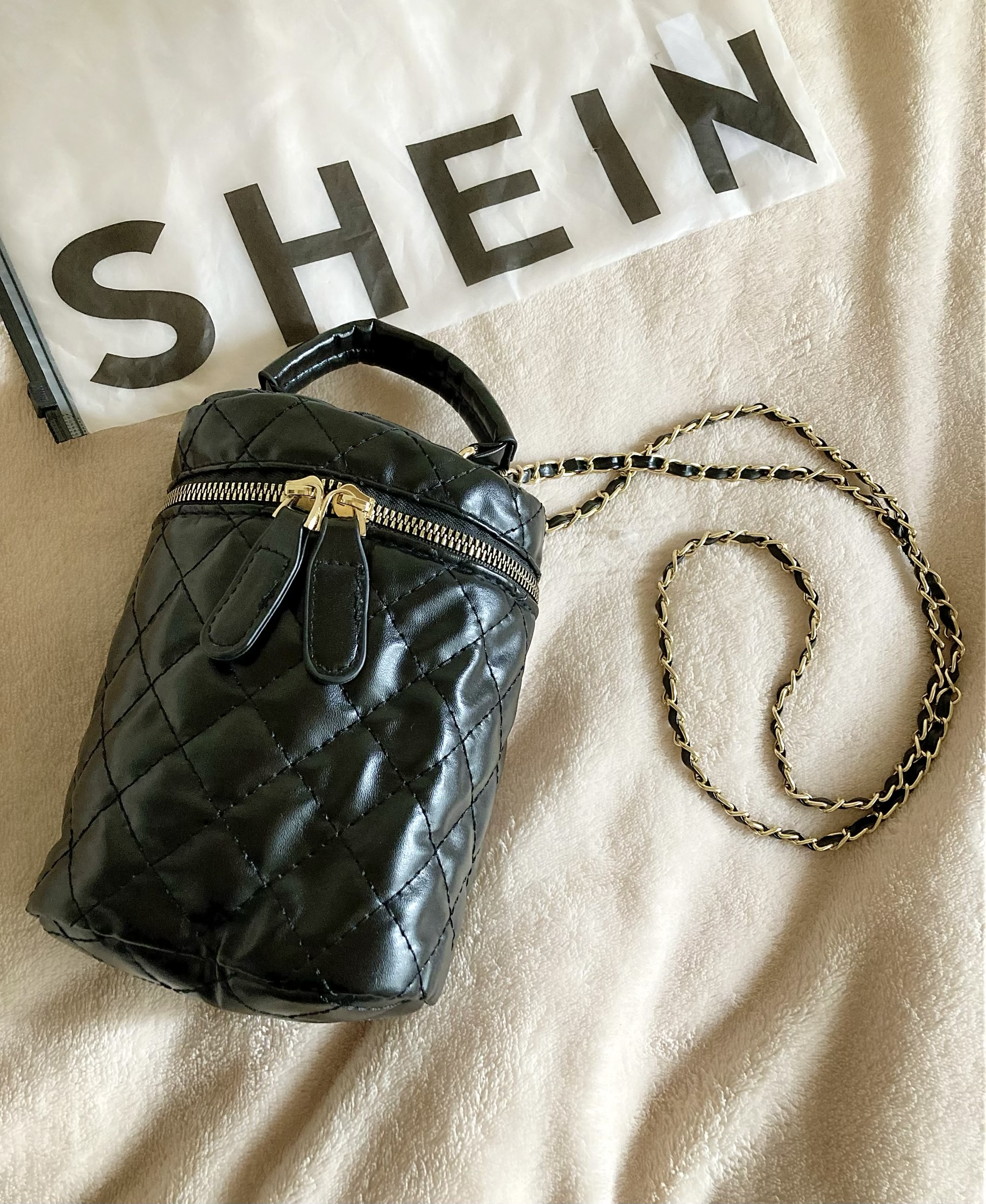 思わず値段を二度見！【SHEIN】の”新作・バッグ”が高見えすぎる