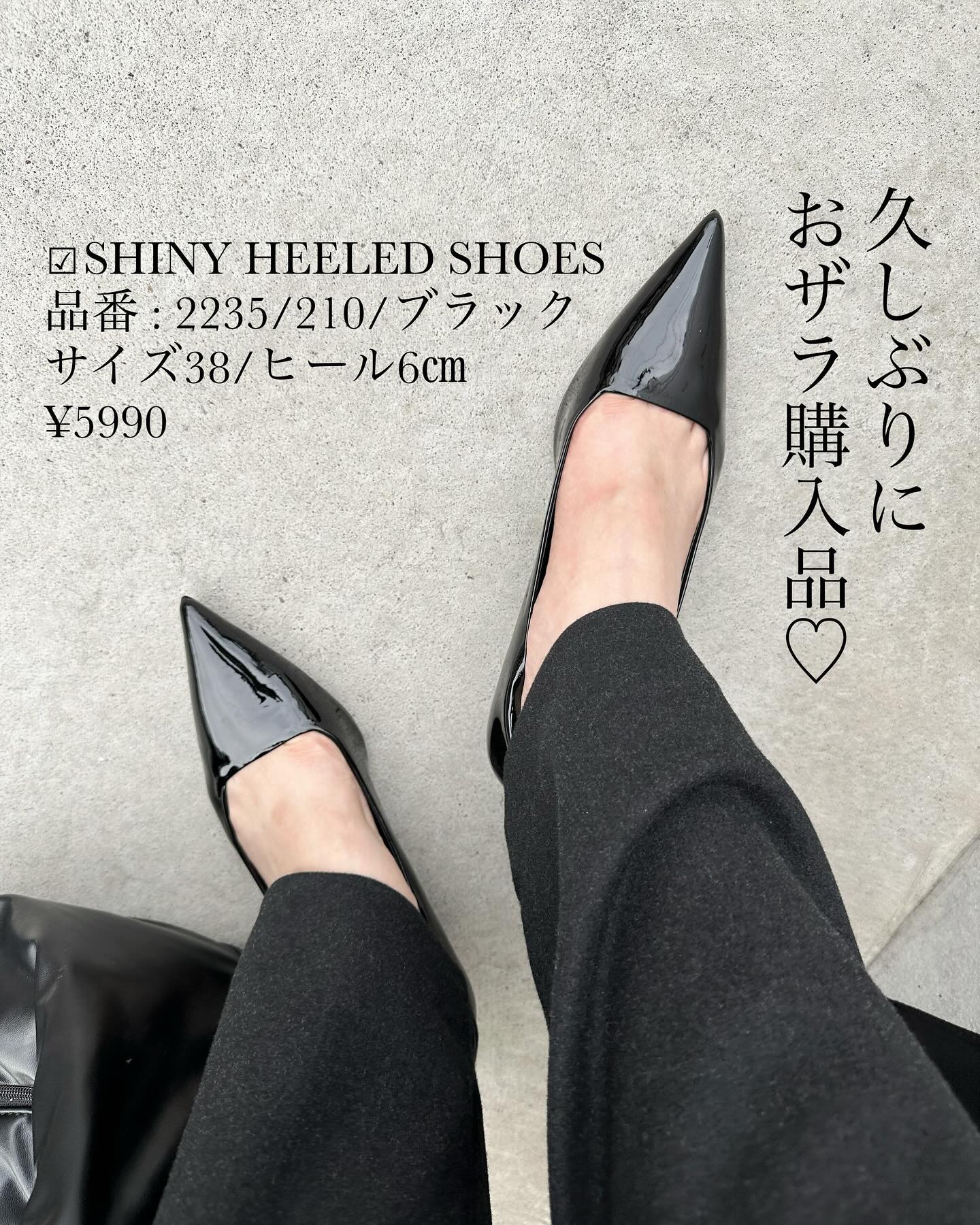 SHINYHEELEDSHOESのコーデ